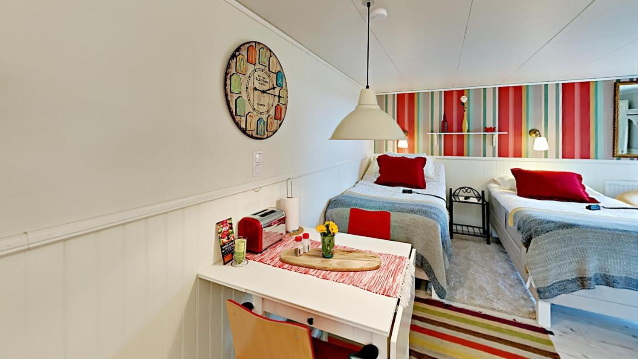 Woodstock B & B Studios Bålsta Dış mekan fotoğraf